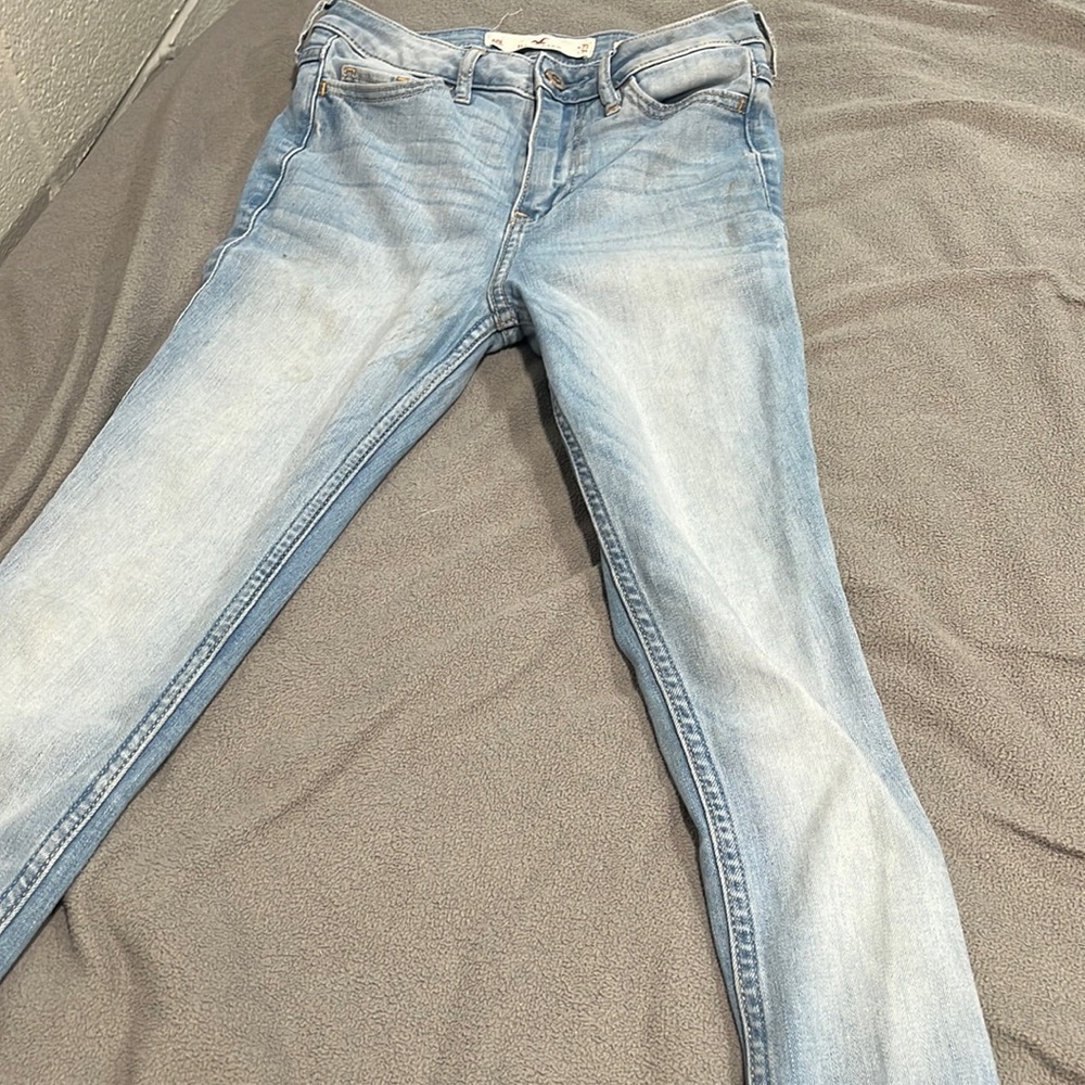 Hollister high-rise skinny jeans